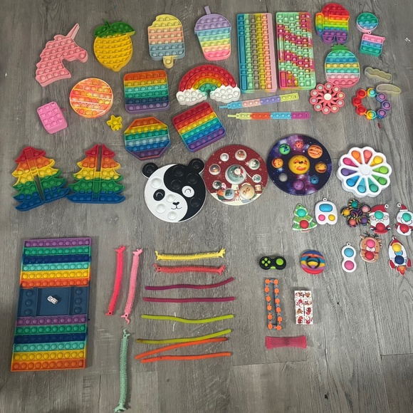 50+ fidget toy pack for sale - Picture 1 of 6
